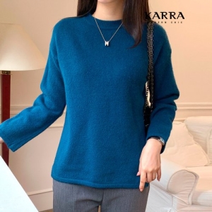 KARRA 위티트임포인트니트_A3F1354