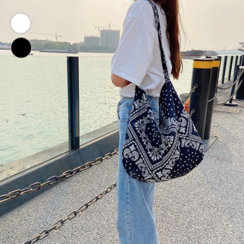 페이즐리 반다나 크로스 숄더백 ELG-131 WC670FF