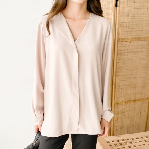 아이우먼 브이언발카라블라우스 BNP866M310 빅사이즈