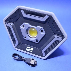 케이디와이  KWL-3000C 고성능 LED 작업등 COD 밝기3000루멘 자석 회전손잡이 C타입충전