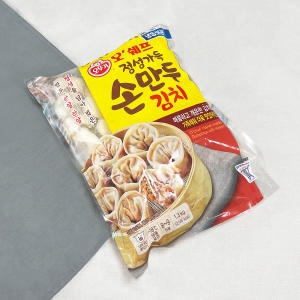 오뚜기 오쉐프 정성가득 김치손만두 1.3kg