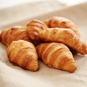 서울식품공업  냉동생지 유러피안 미니버터크로와상 60개입 1.8kg