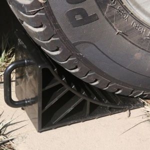 카라반  자동차 고정블럭 고임목 버팀목 타이어고정 바퀴고정 캠핑카