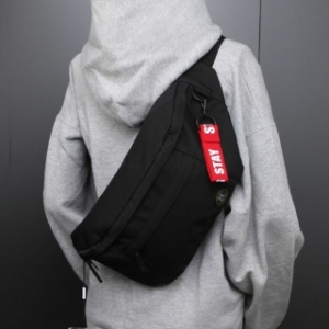 이스트팩 남자 슬링백 여자 패션 웨 가방 검정 바디백 W7E998A