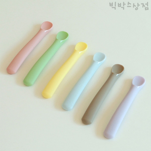 데일리라이크 봉봉 이유식 스푼 1p 1단계 초기용 케이스포함 실리콘 유아식판 이유식 숟가락