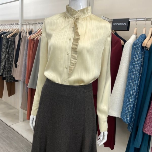 케이엘 KL 반목프릴 실키 블라우스 옐로우 BL23NLO1O0__중앙로역