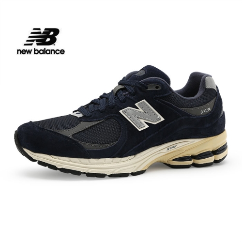 뉴발란스 2002R 네이비 이클립스 캐슬락 M2002RCA