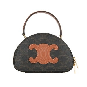 셀린느 명품 하프 문 퀴르 트리옴페 크로스백 탄 10K642ECM 04LU