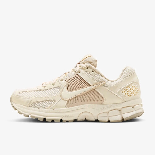 나이키 줌 보메로 5 (FQ6868-111)