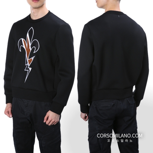 닐바렛 꼬르소밀라노 남성 썬더 자수 블랙 맨투맨 BJS214E E557C 01