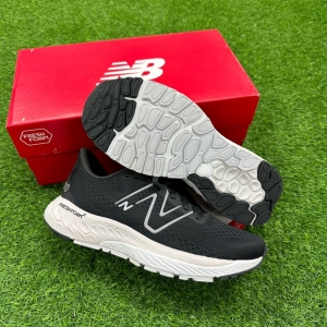 뉴발란스 국내입고 프레쉬폼X 880v13 B 여성 러닝화 W880K13