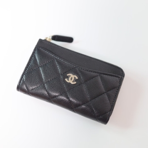 샤넬 클래식 지퍼 카드지갑 동전지갑 카드슬롯 블랙 캐비어 AP3179