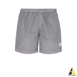 CP컴퍼니 12CMBW005A 000004G 888 CHROME 로고 패치 비치 쇼츠 바지 반바지