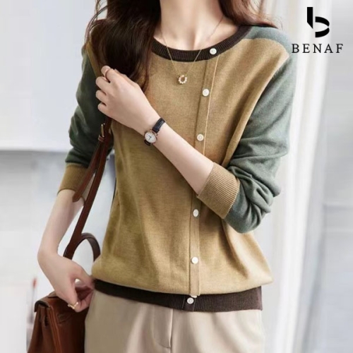 베나프 리에 배색 단추니트_BH4LK014