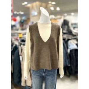 트리아나 소고 세이브존01 홀가먼트 브이넥 니트 베스트 TAJ4VA12 트렌디 감성의 스마트한 쇼핑공간