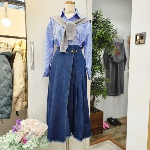 멜로디가든 김천구미 M4S2S106 쓰리단추 청스커트