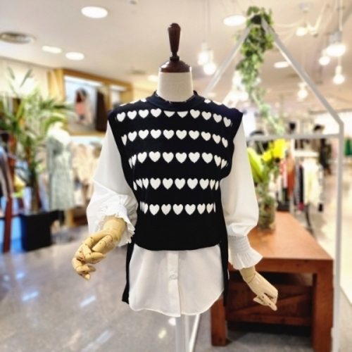 멜로디가든 M4S2K116_하트조끼셔츠 니트
