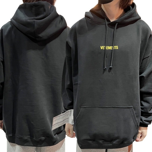 VETEMENTS 명품 논현 더팩토리 네온 옐로우 미니 로고 라벨 오버핏 후드티 블랙 UE52TR380X B