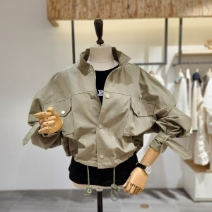 레코브 레이크브릿바이 하이넥 루즈핏 봄 점퍼 LC41C3JP005X