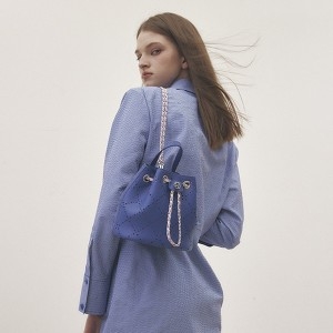 메트로시티 CJ 선런칭 다이아 펀칭 백팩 스몰 M241MO2022F