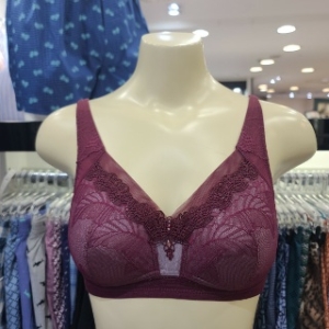 비너스 보정감이 좋은 풀사이드 커버업 노와이어 브래지어IOBR3216C