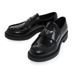 프라다 남성 브러시드 로퍼_2DE127-055-F0002