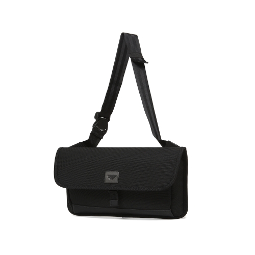 다이나핏 쉴드 크로스백_YUA23B15Z1