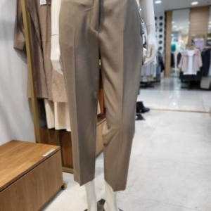 앤클라인 순천점 테이퍼드 슬랙스 AX6G2PT8440