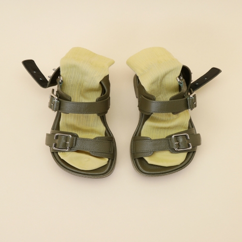 슈콤마보니 버클 웨지 샌들 DG2AM24033KHI