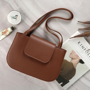 라일리 Rly 여성 20대 학생 반달 숄더백 데일리 가방 13232082