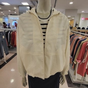 BCBG 여름24 캐럿 점퍼 B4B3R136