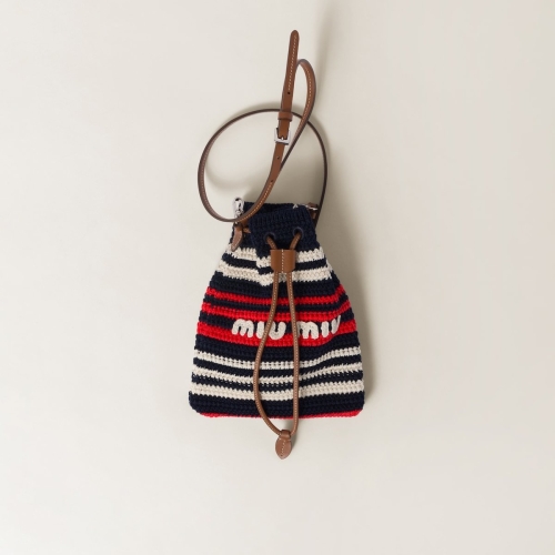 미우미우 여성 크로스백 크로셰 미니 백 블루 레드 화이트 5NF459_2CQN_F0YKQ