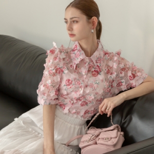 르니앤맥코이 플라워 시스루 반팔 블라우스 ML07BL513HJX 579433_664D5AB4C7F70