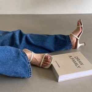 짝꿍닷컴 여성 여름 시원한 사각코 샌들힐 RJ-e0274