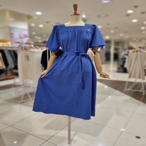 레코브 스퀘어넥 퍼프소매 원피스 LC61D8OP552B