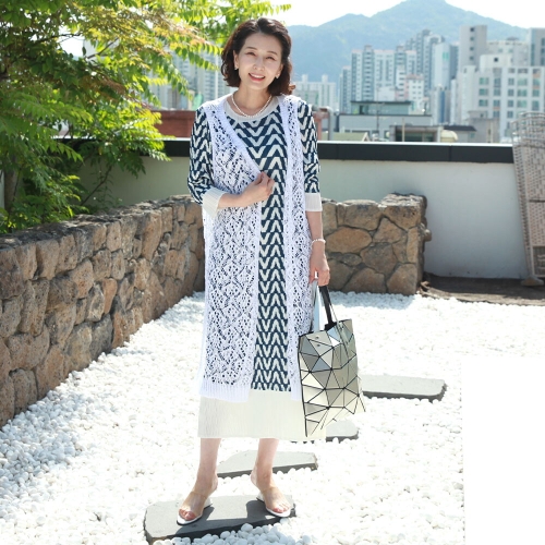 쉬즈마담 J31565 나르샤 조각퀼팅 망사 롱조끼 엄마옷