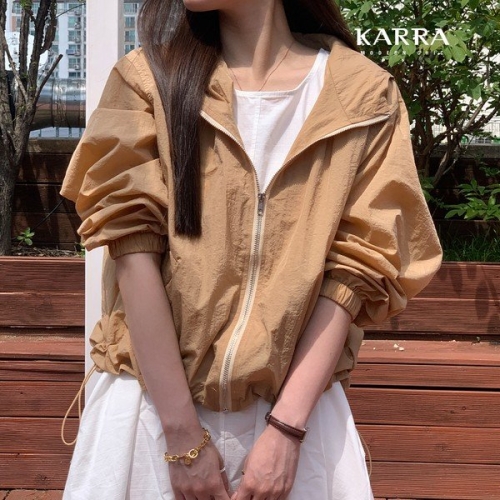 KARRA 카라 밑단셔링윈드점퍼_A4S0264