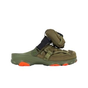 크록스 남녀공용 빔즈 클래식 올터레인 MA-1 자켓 클로그_207448-309