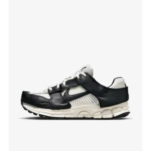 나이키 우먼스 줌 보메로 5 울프 그레이 앤 블랙 운동화 FJ5474-133