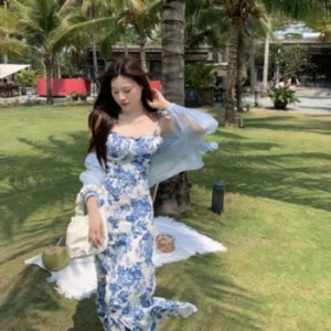 오노마 ONM 예쁜 꽃무늬 어깨끈 길이 조절 가능한 여친룩 원피스 17064342