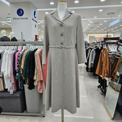 올리비아하슬러 카라넥 벨티드 플레어 원피스_OHDMOP202 OHDMOP202