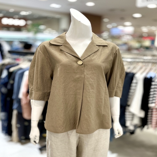 트리아나 오픈 카라넥 5부 소매 블라우스 TK2BA05_BL