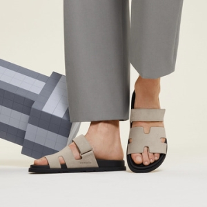 에르메스 24년최신 남성 시프레 스웨이드 그레이 에땅 샌들 H222856ZHNL