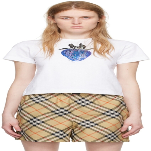 버버리 화이트 스트로베리 크리스탈 티셔츠 241376F110008