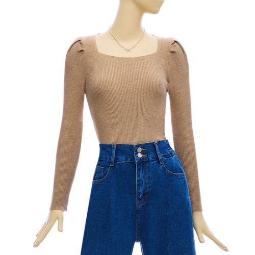 포커스 스퀘어넥퍼프소매슬림니트 PBBF4F3KT2051