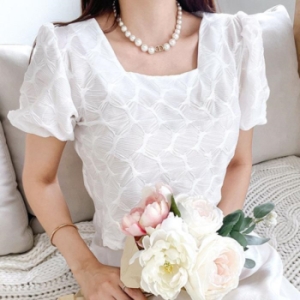 오노마 ONM 반팔 여름 여성 퍼프 스퀘어넥 크롭 화이트 블라우스 10526896A