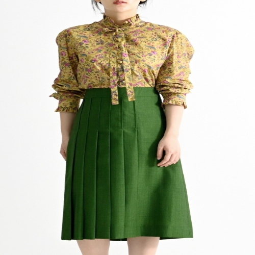 비꼴리끄 여성 프릴 넥 리본 블라우스 B222WB3090