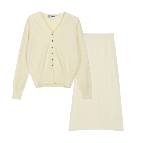 GGPX 플레인 니트 가디건 앤 스커트 셋업 GO8OP189F