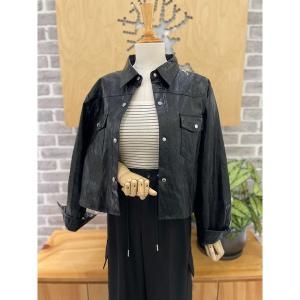레코브 유광숏가죽자켓 LC61DXJK527X