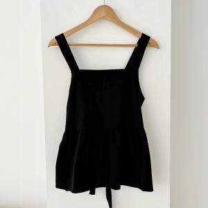 아이우먼 모모밴딩셔링뷔스티에 YPS584M408 빅사이즈